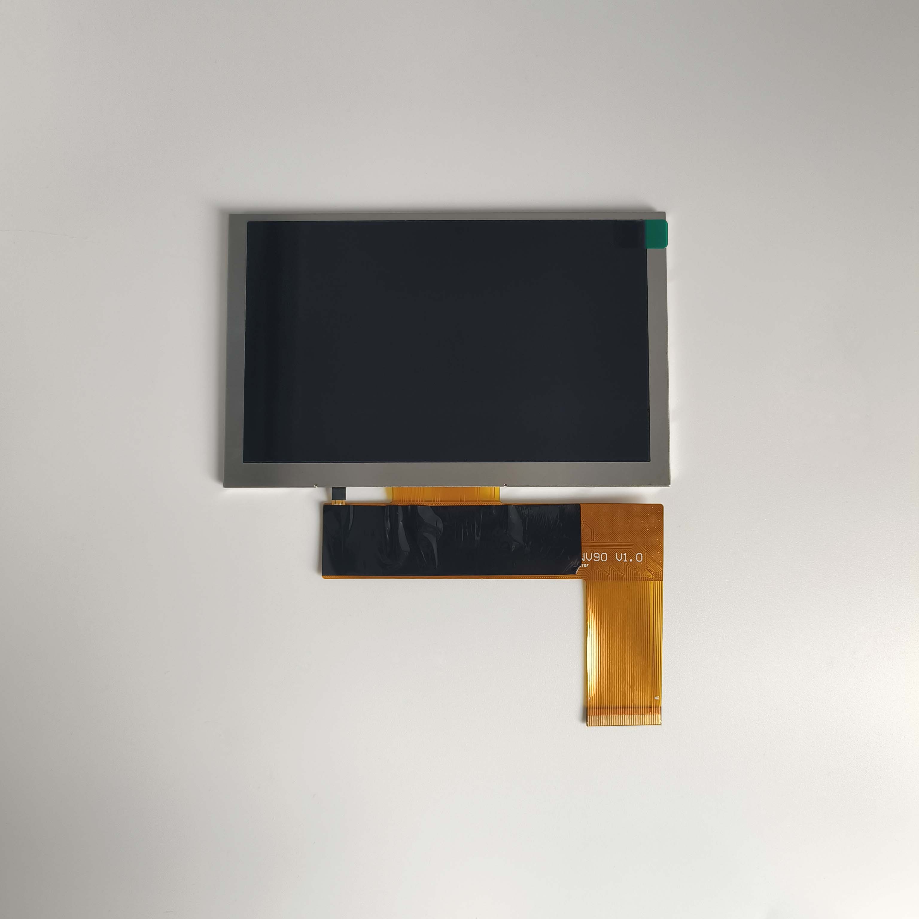 Quais são os principais padrões para testes de temperatura em telas LCD automotivas?